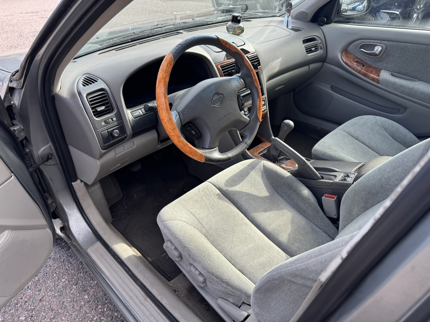 NISSAN Maxima 2004