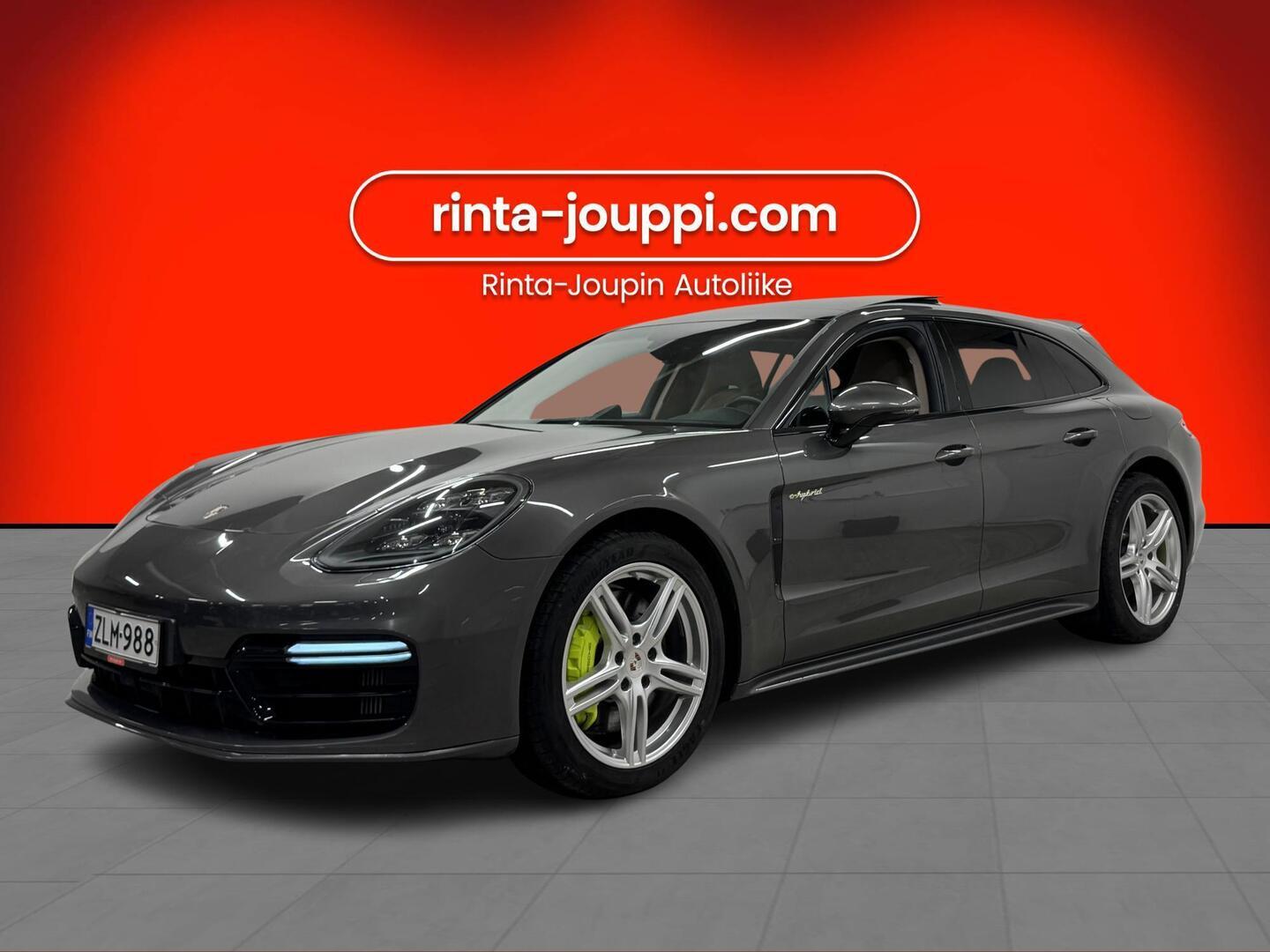 PORSCHE Panamera 2018