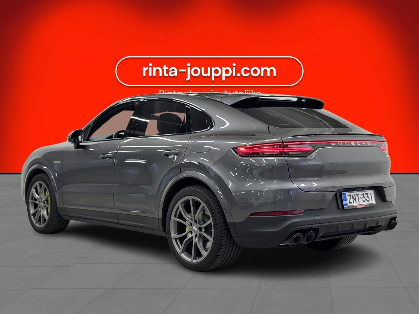 PORSCHE Cayenne 2021