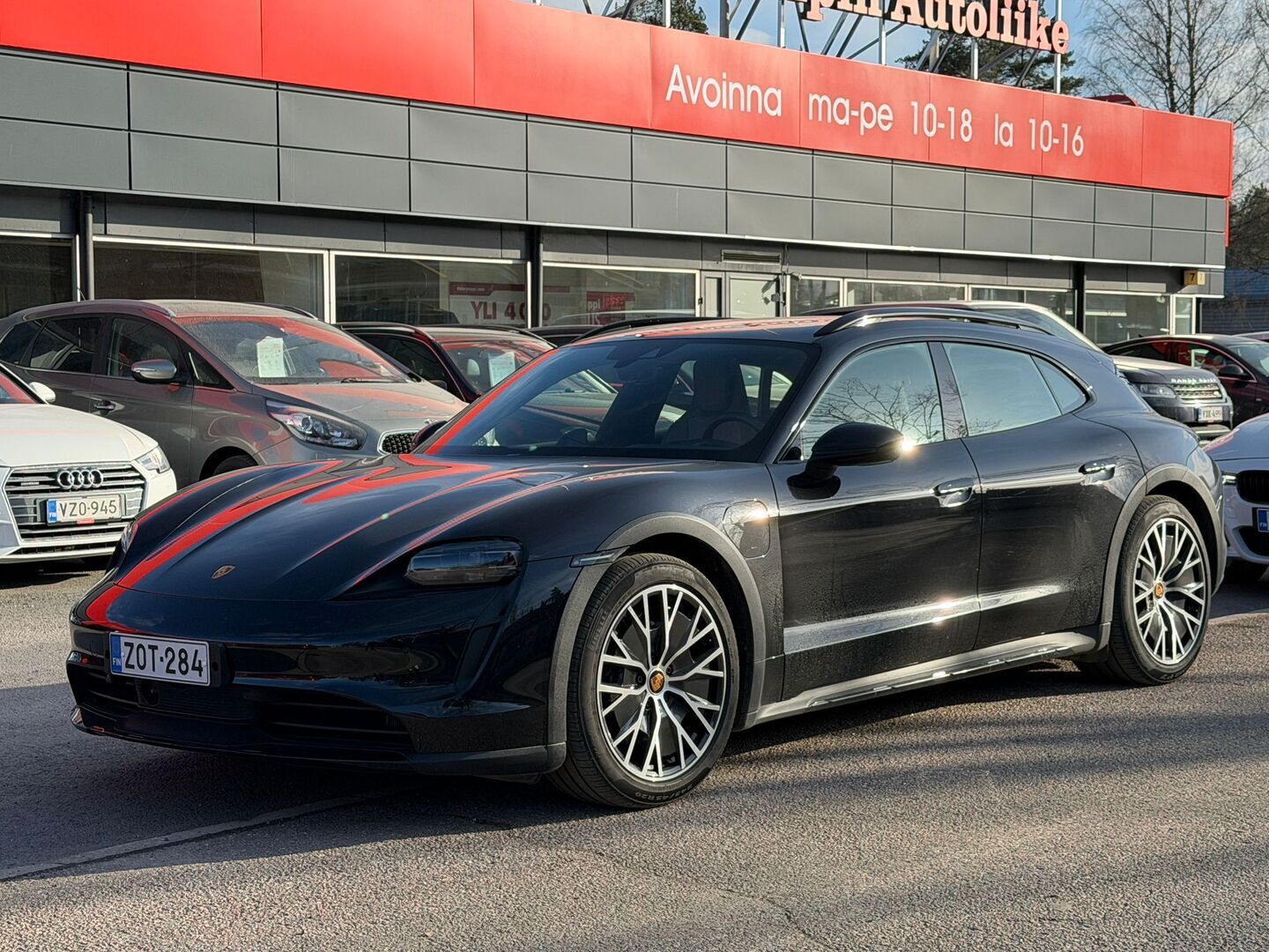 PORSCHE Taycan 2023