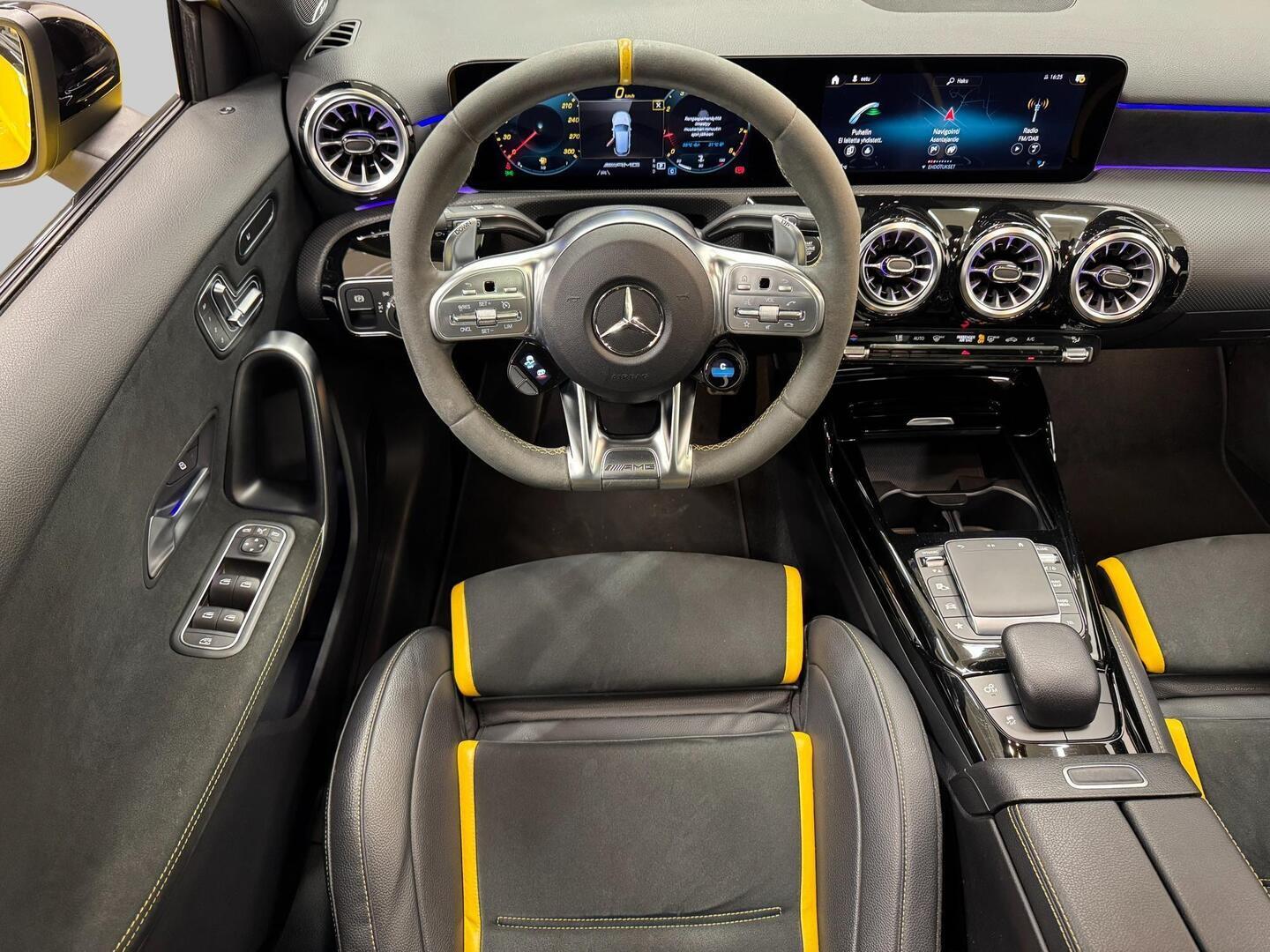 MERCEDES-BENZ A 45 AMG 2022