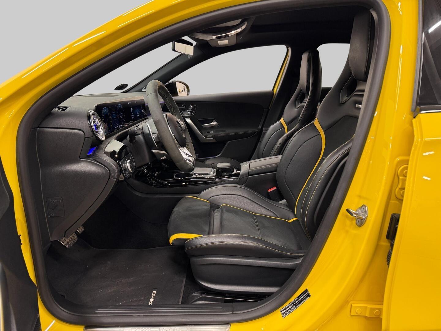 MERCEDES-BENZ A 45 AMG 2022