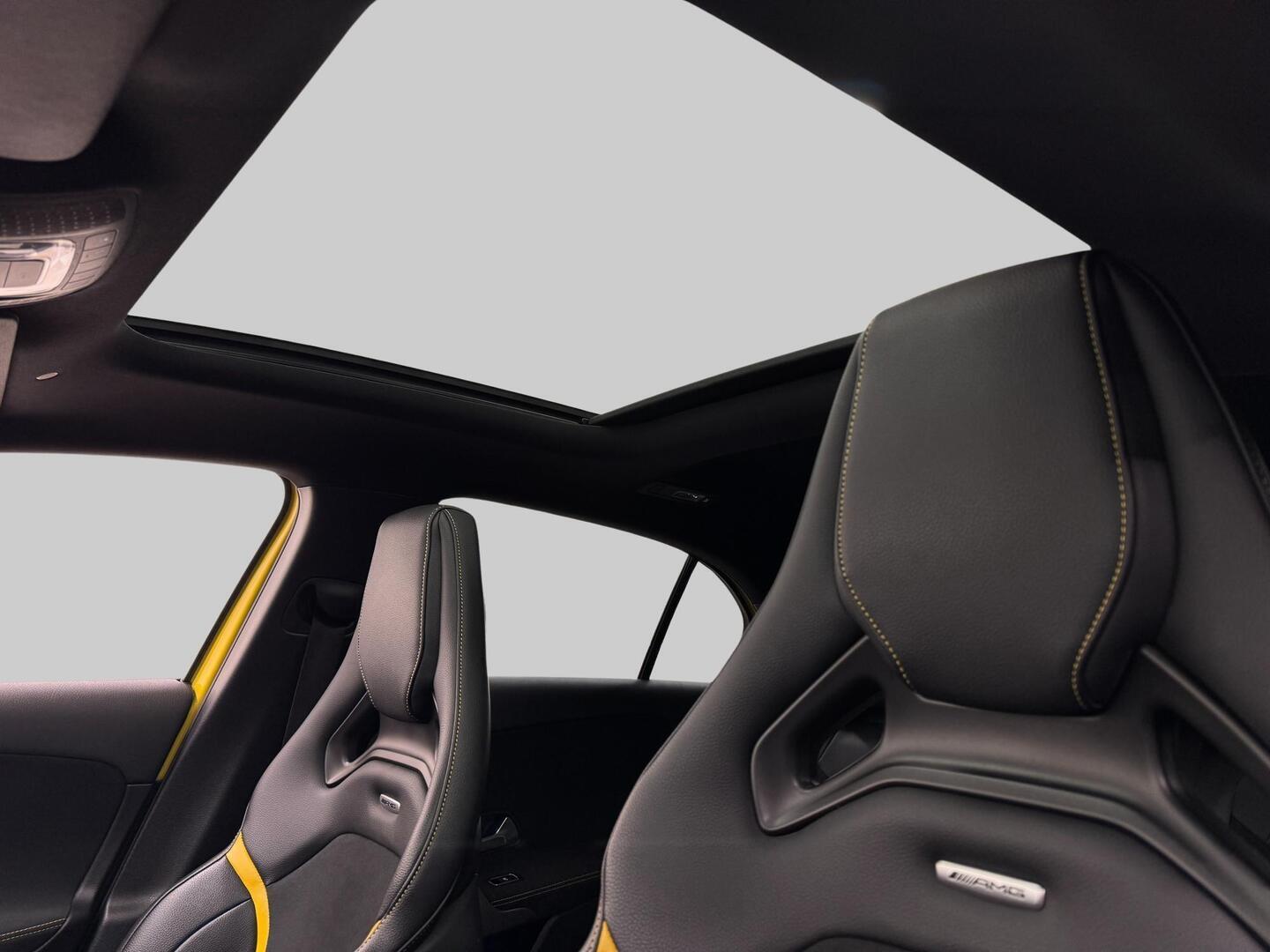 MERCEDES-BENZ A 45 AMG 2022