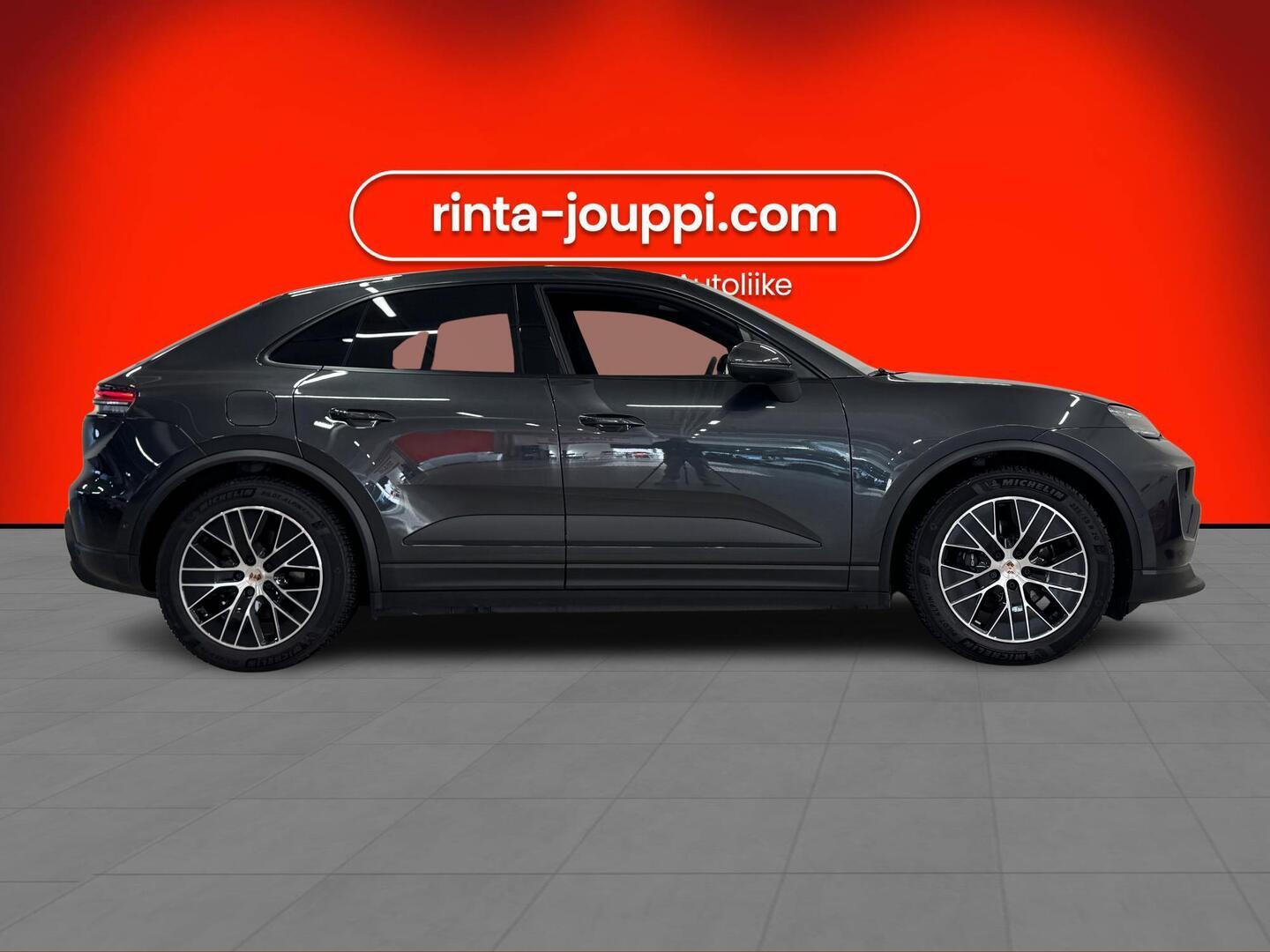 PORSCHE MACAN 2025
