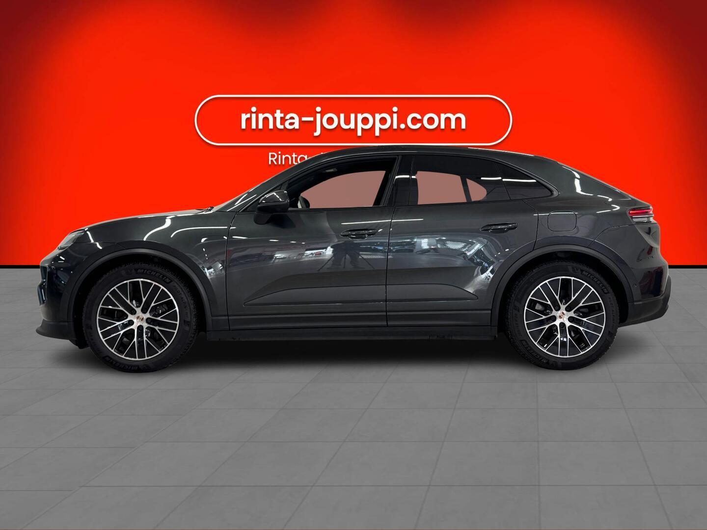 PORSCHE MACAN 2025