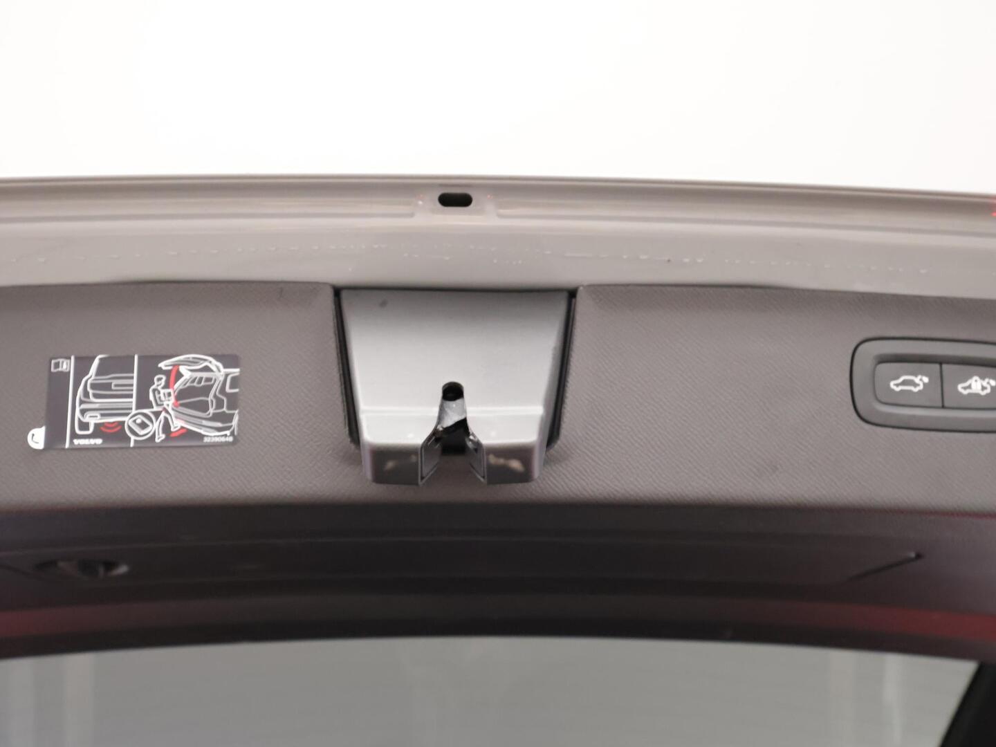 VOLVO XC90 2025