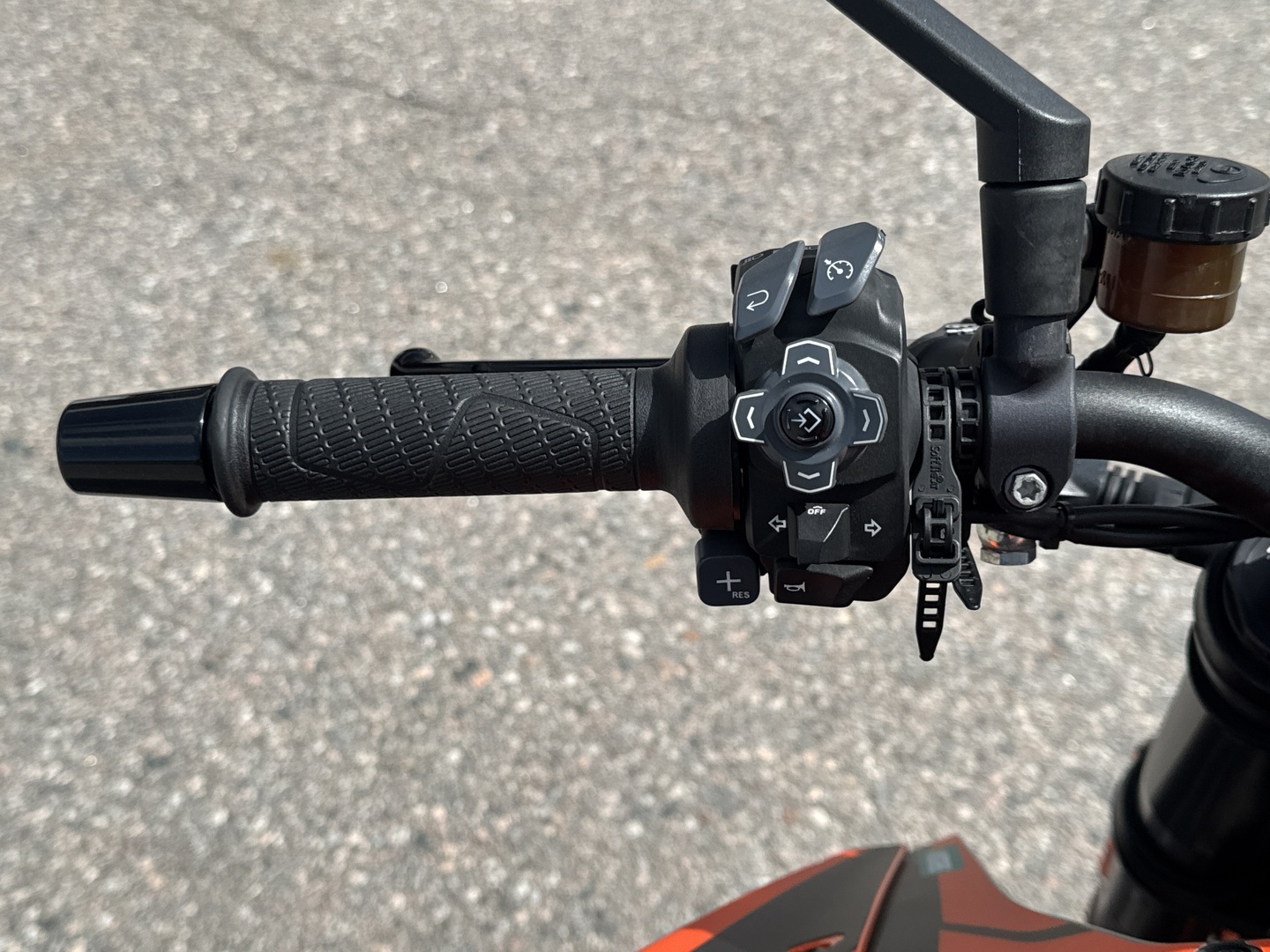 KTM 1290 2023
