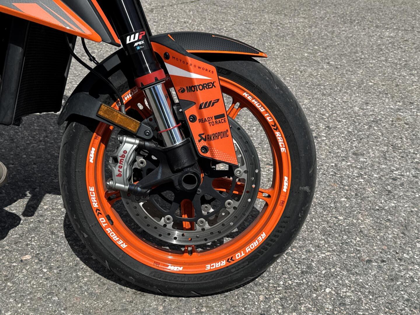 KTM 1290 2023