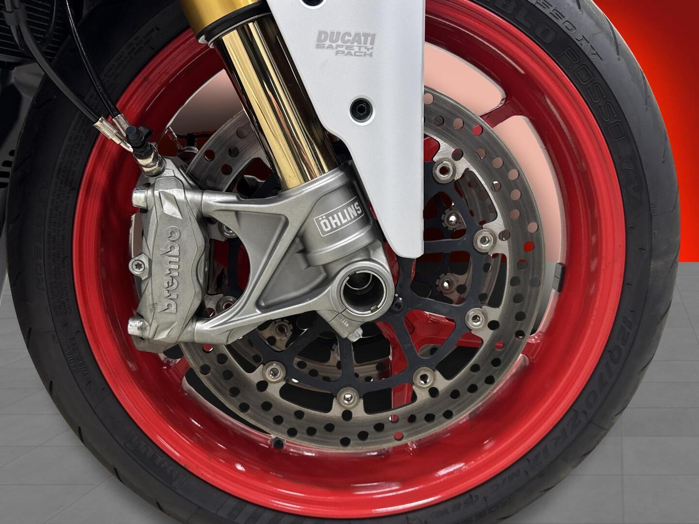 DUCATI Supersport 2023