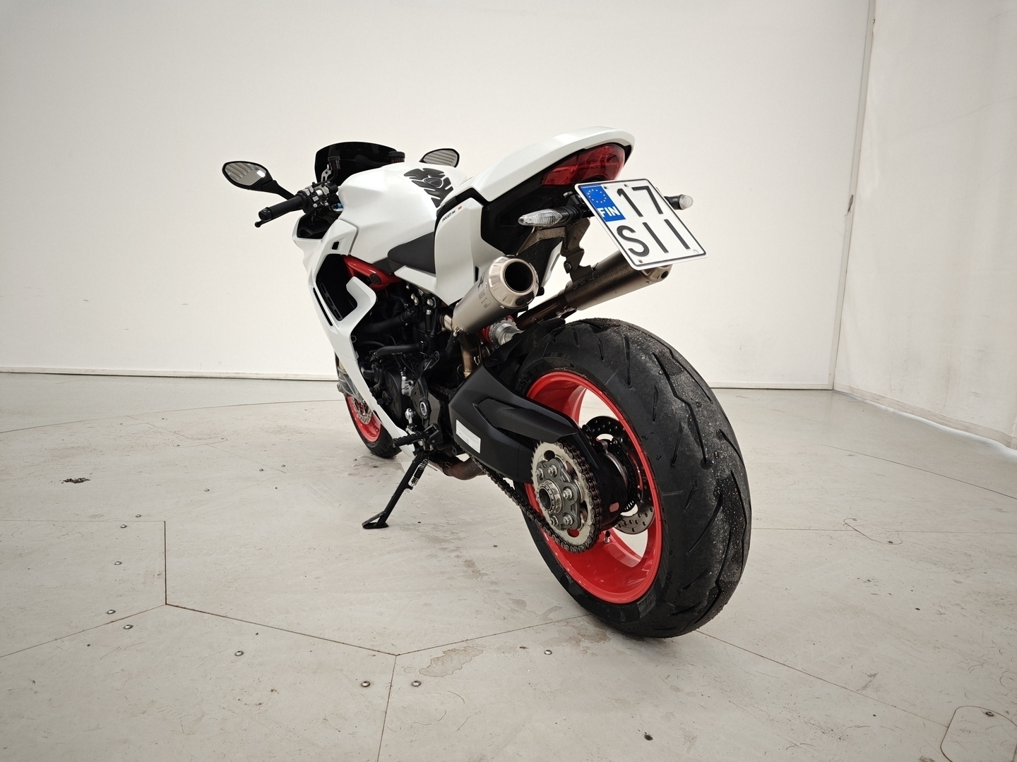 DUCATI Supersport 2023