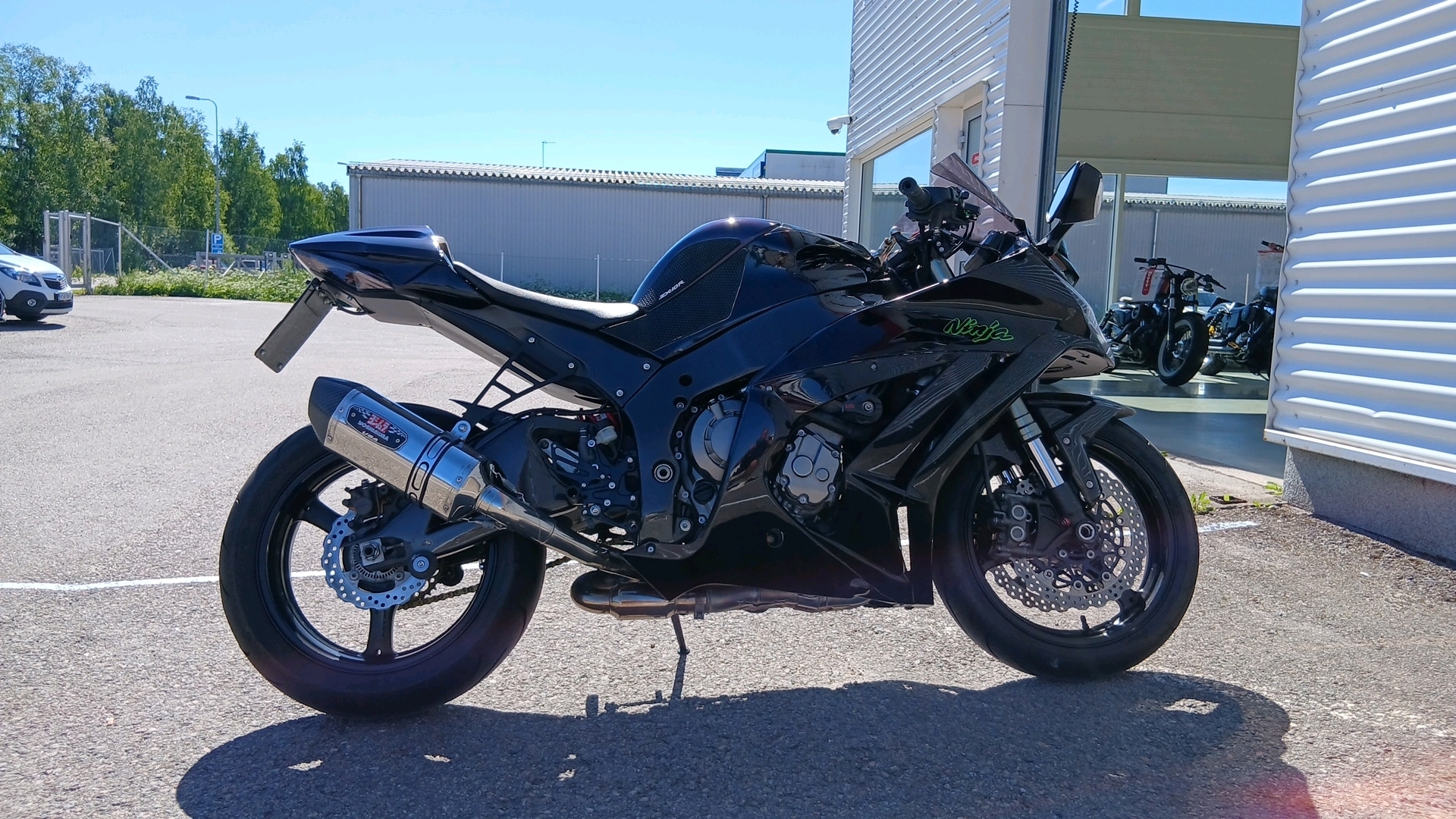 KAWASAKI Ninja 2011
