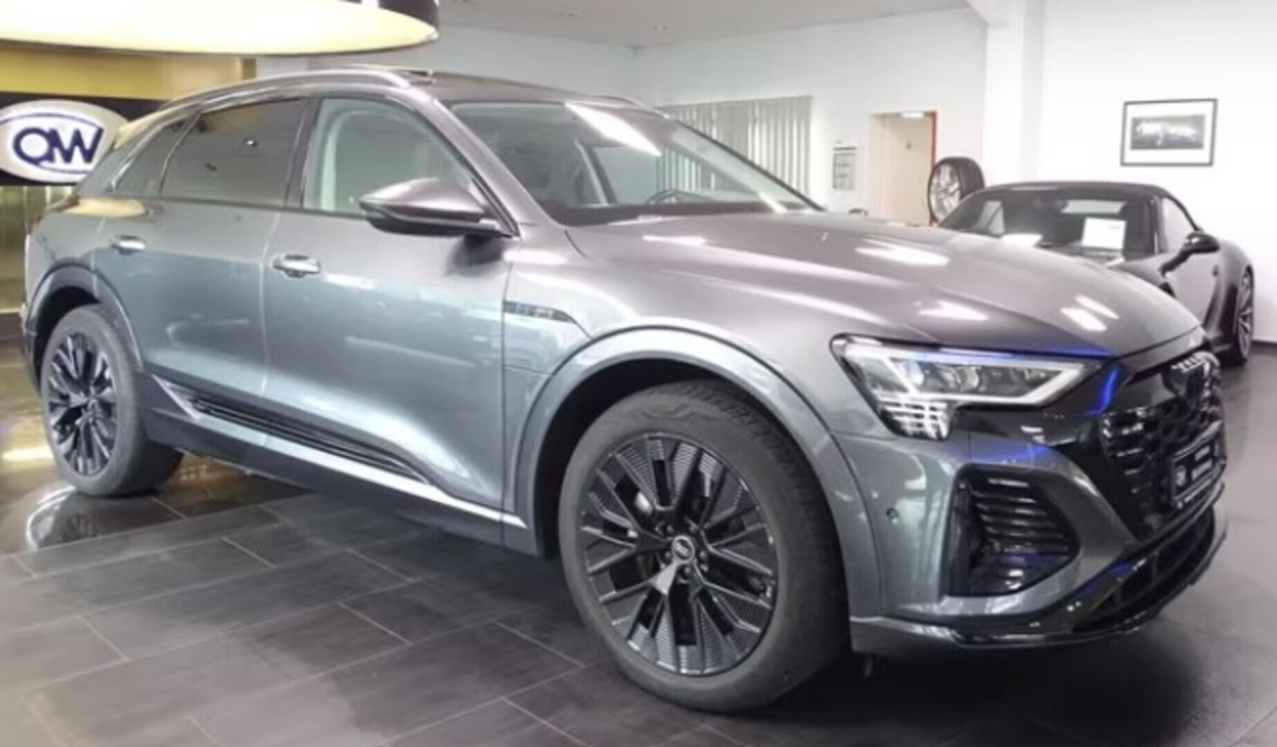 AUDI Q8 E-TRON 2024