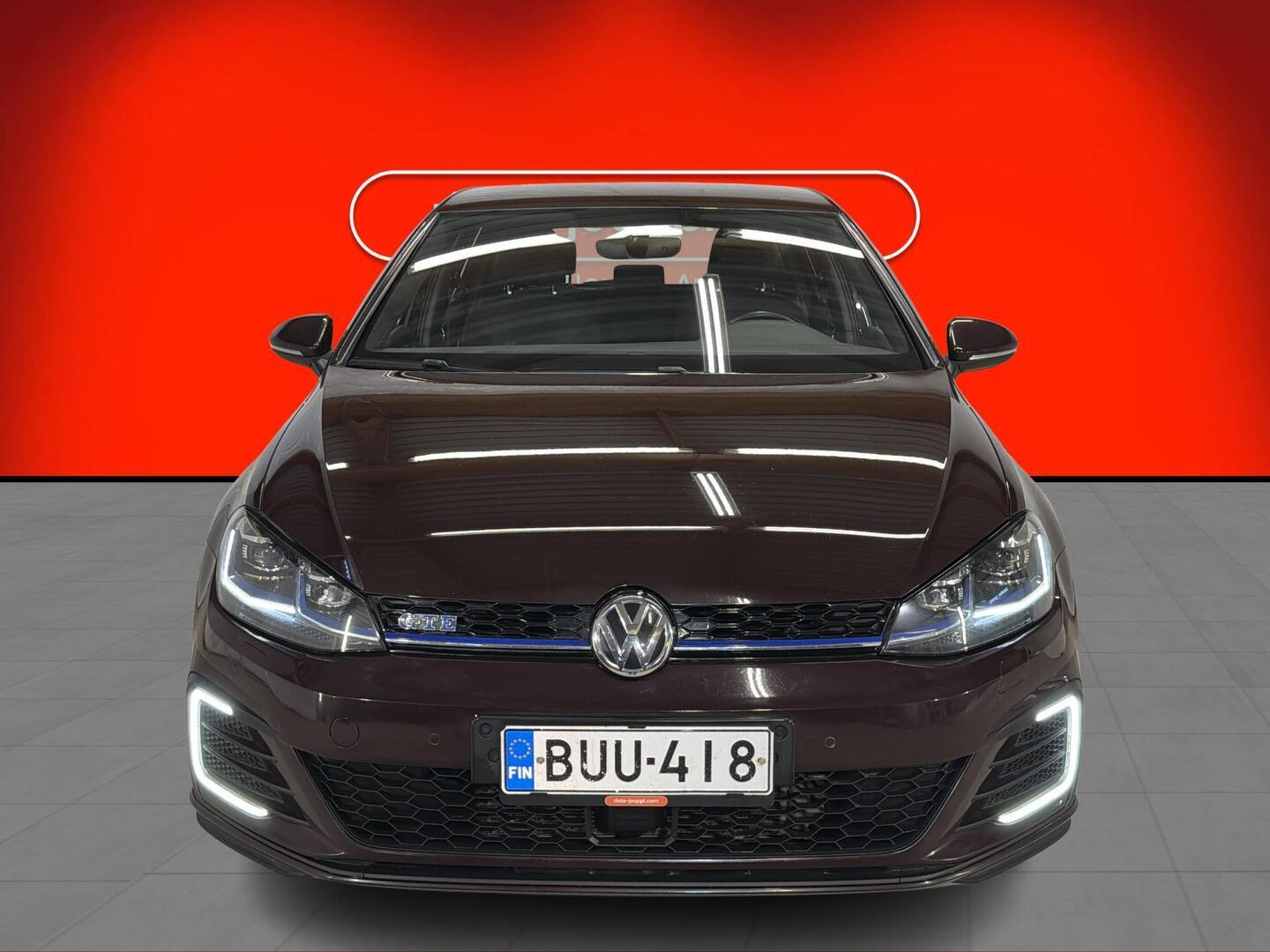 VOLKSWAGEN Golf 2017