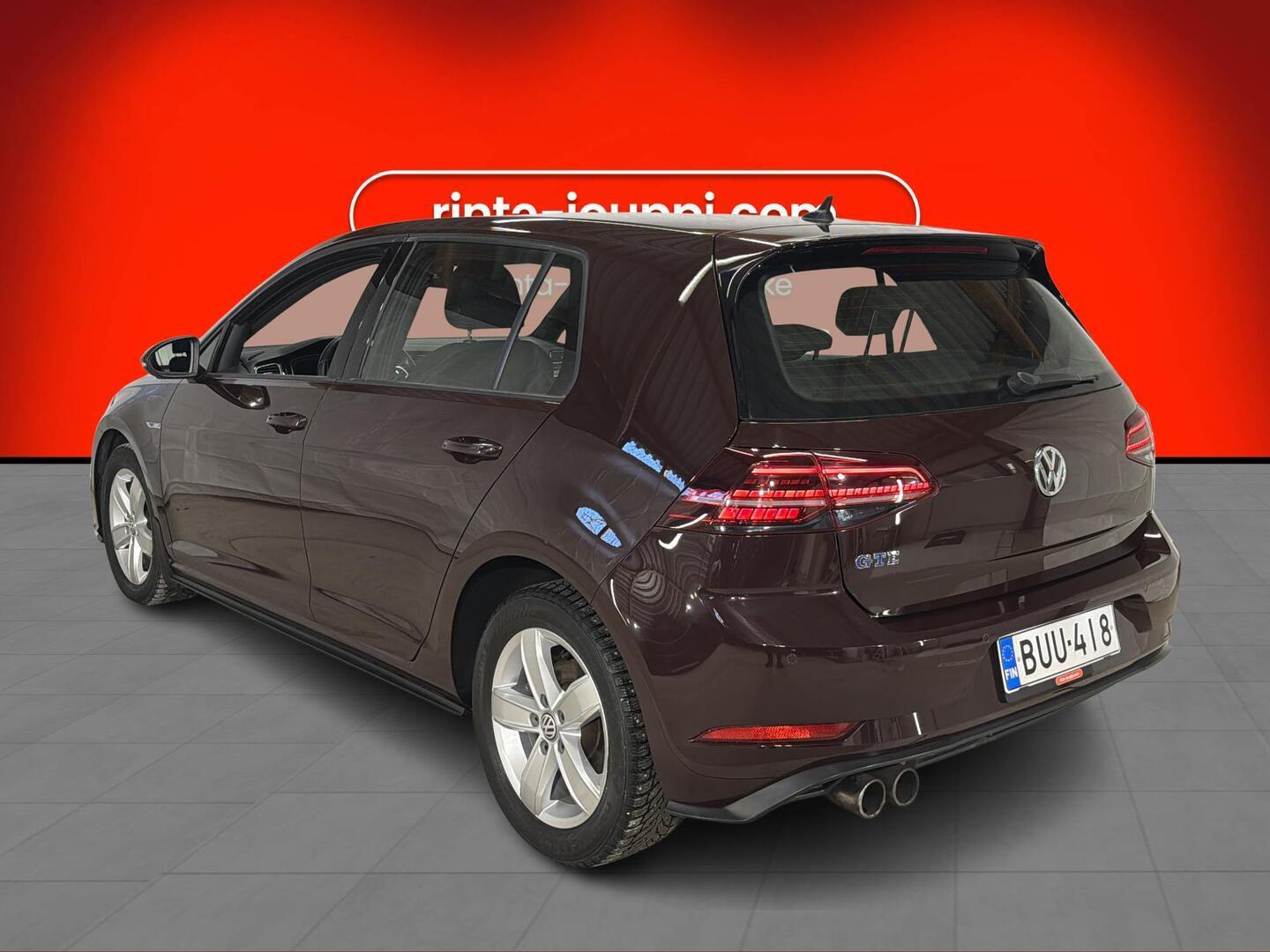 VOLKSWAGEN Golf 2017