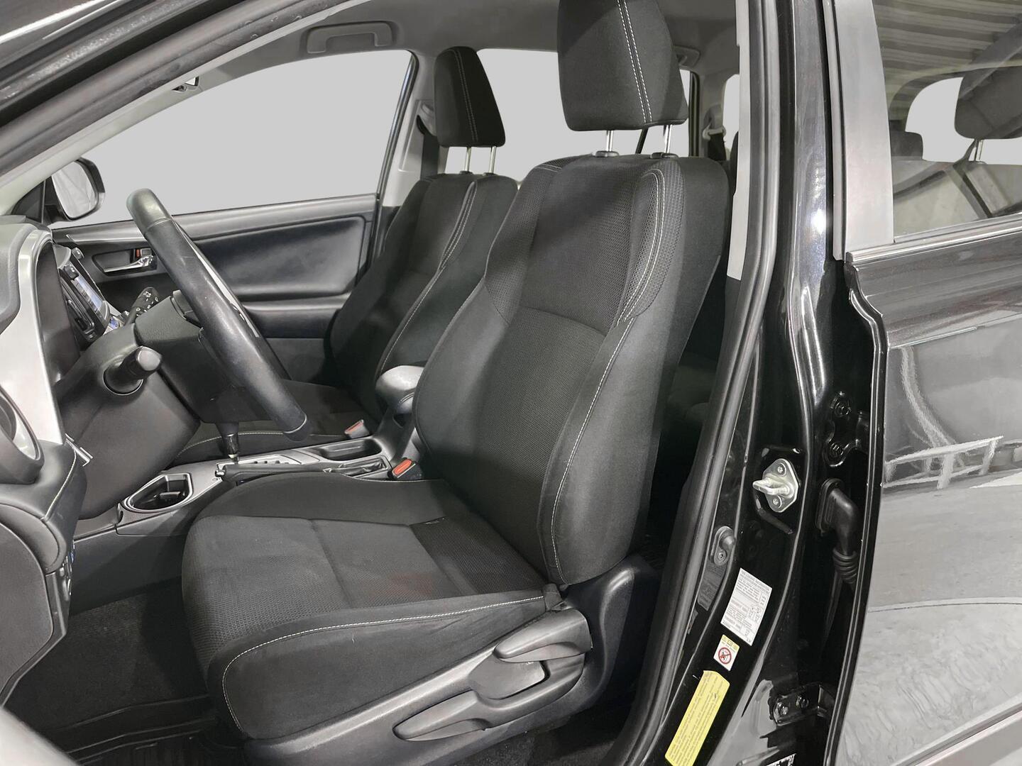 TOYOTA RAV4 2018