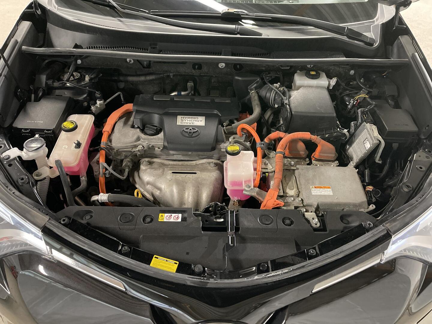 TOYOTA RAV4 2018