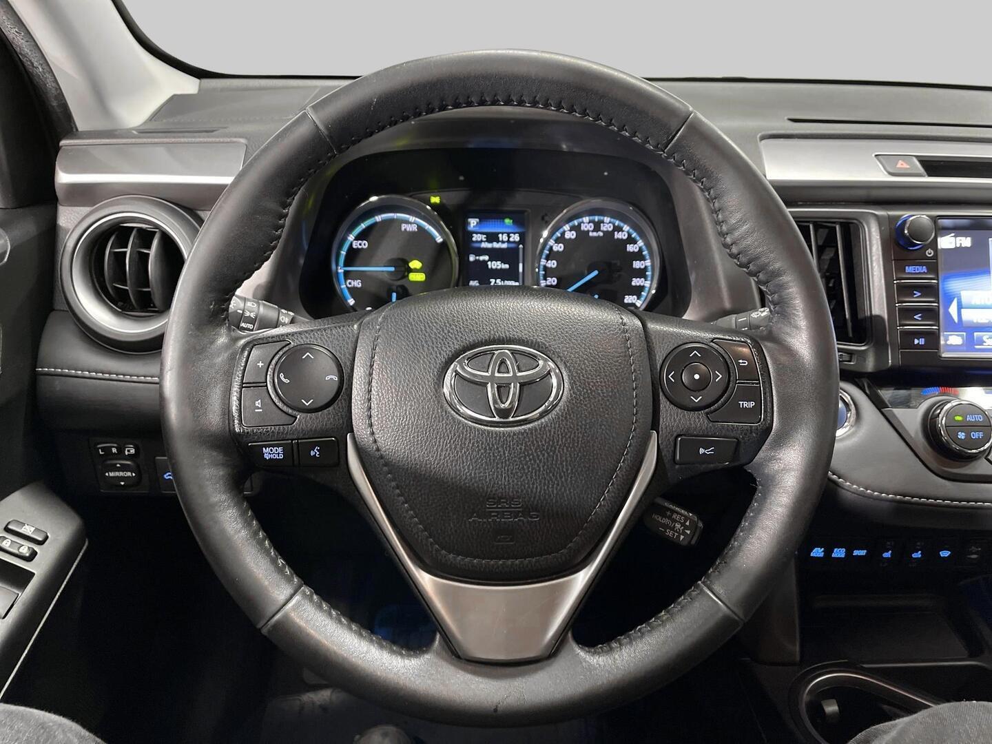 TOYOTA RAV4 2018
