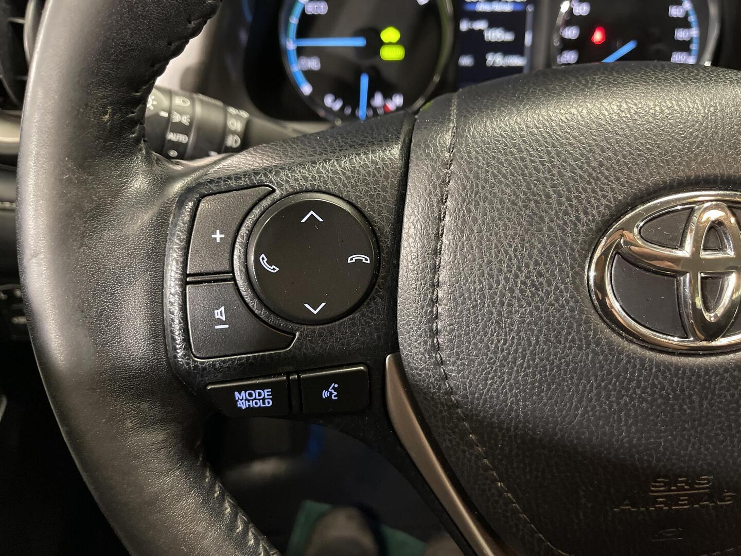 TOYOTA RAV4 2018