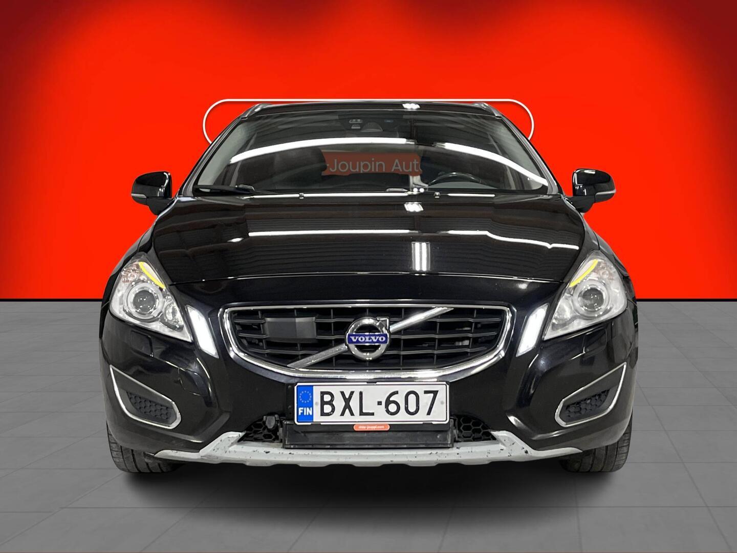 VOLVO V60 2011
