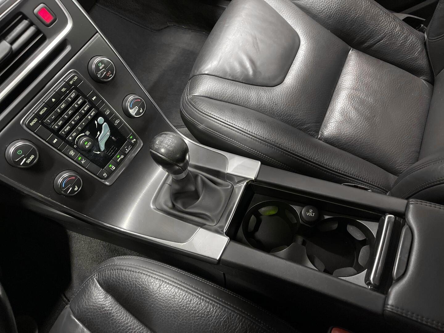 VOLVO V60 2011