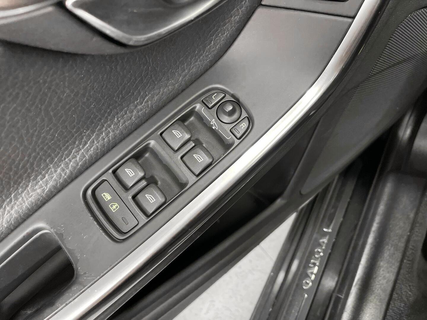 VOLVO V60 2011