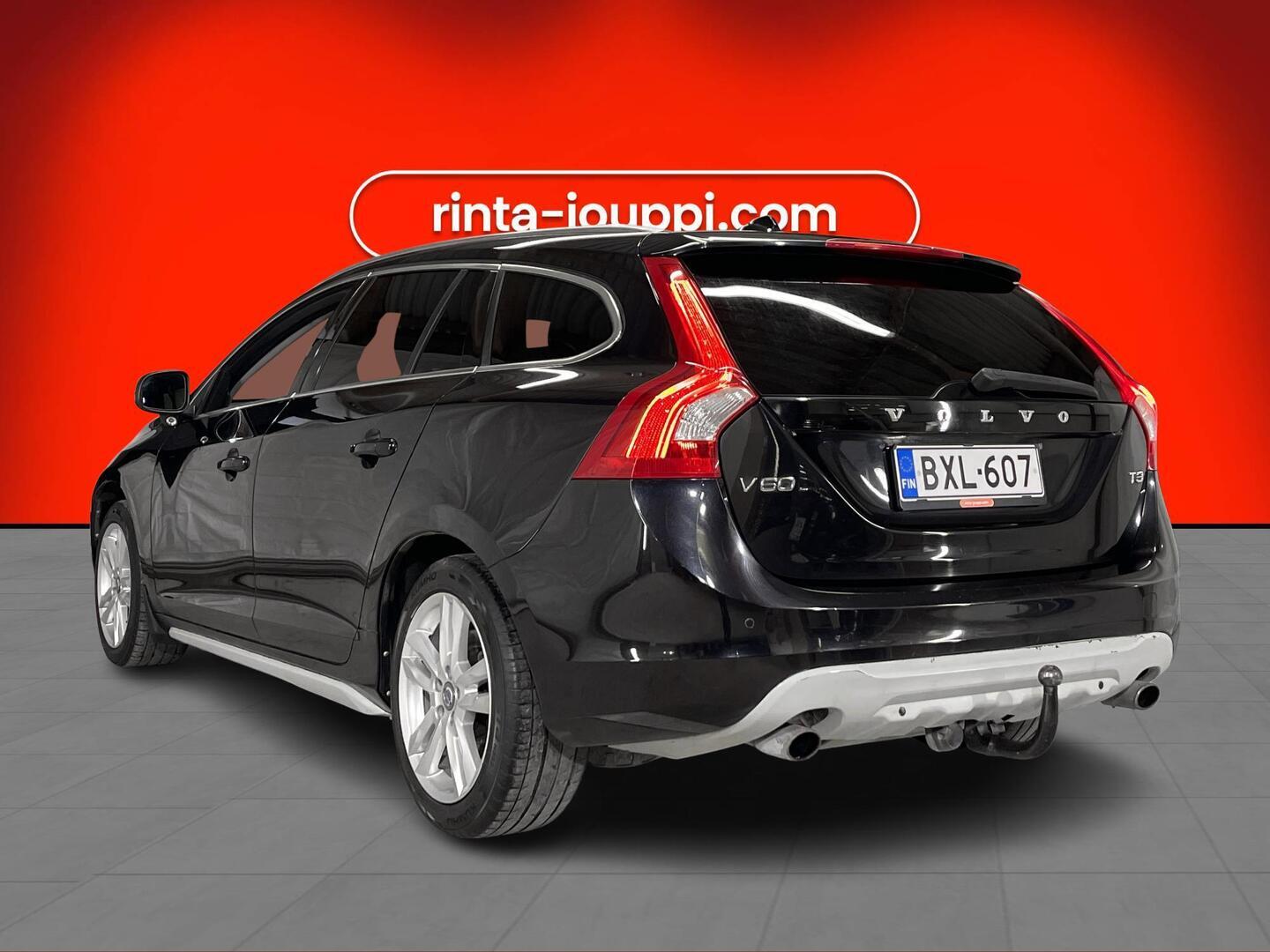 VOLVO V60 2011