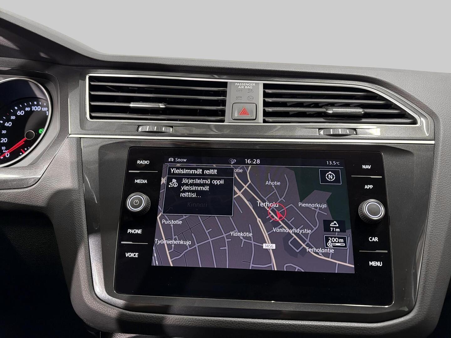 VOLKSWAGEN Tiguan 2019