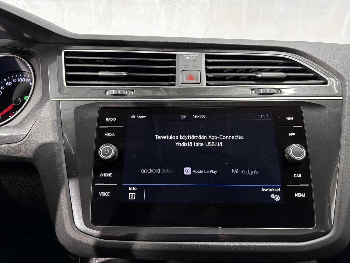 VOLKSWAGEN Tiguan 2019