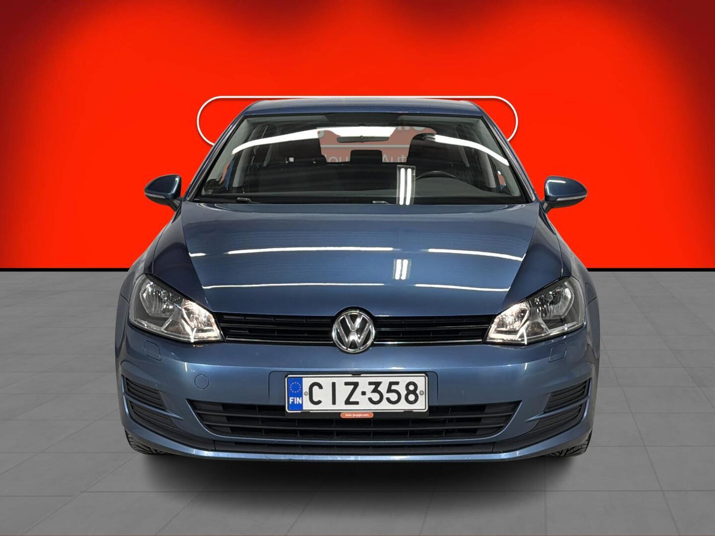 VOLKSWAGEN Golf 2013