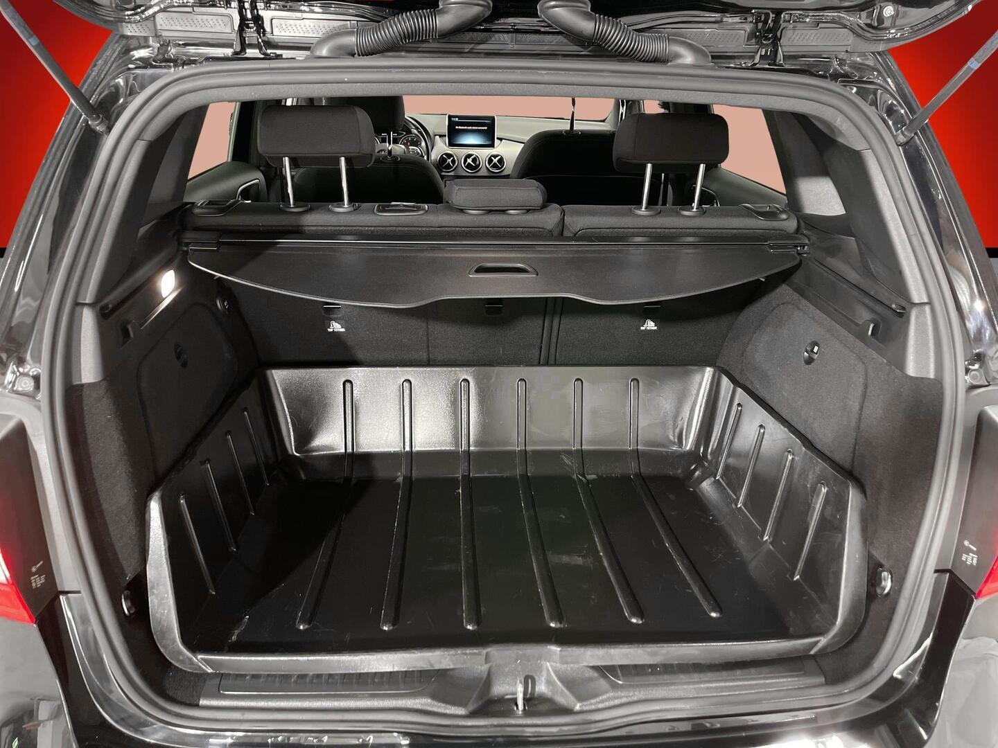 MERCEDES-BENZ B 2015