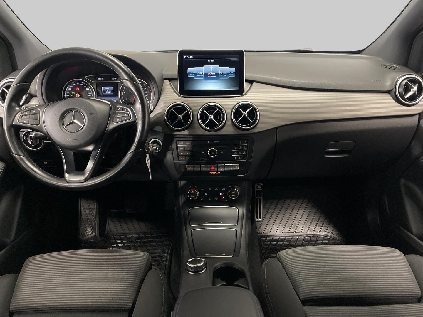 MERCEDES-BENZ B 2015