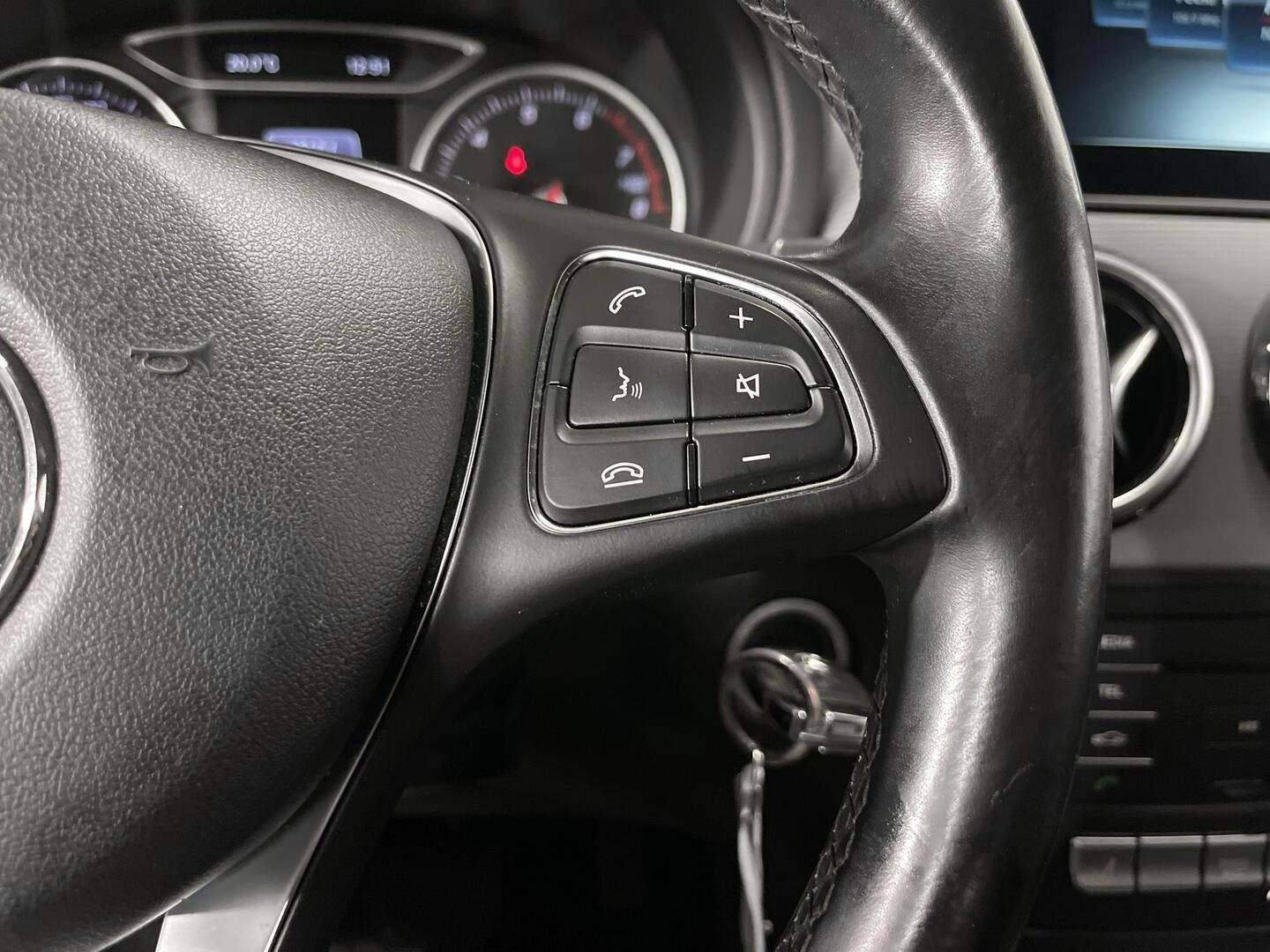 MERCEDES-BENZ B 2015