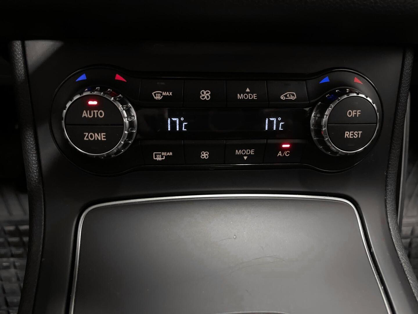 MERCEDES-BENZ B 2015