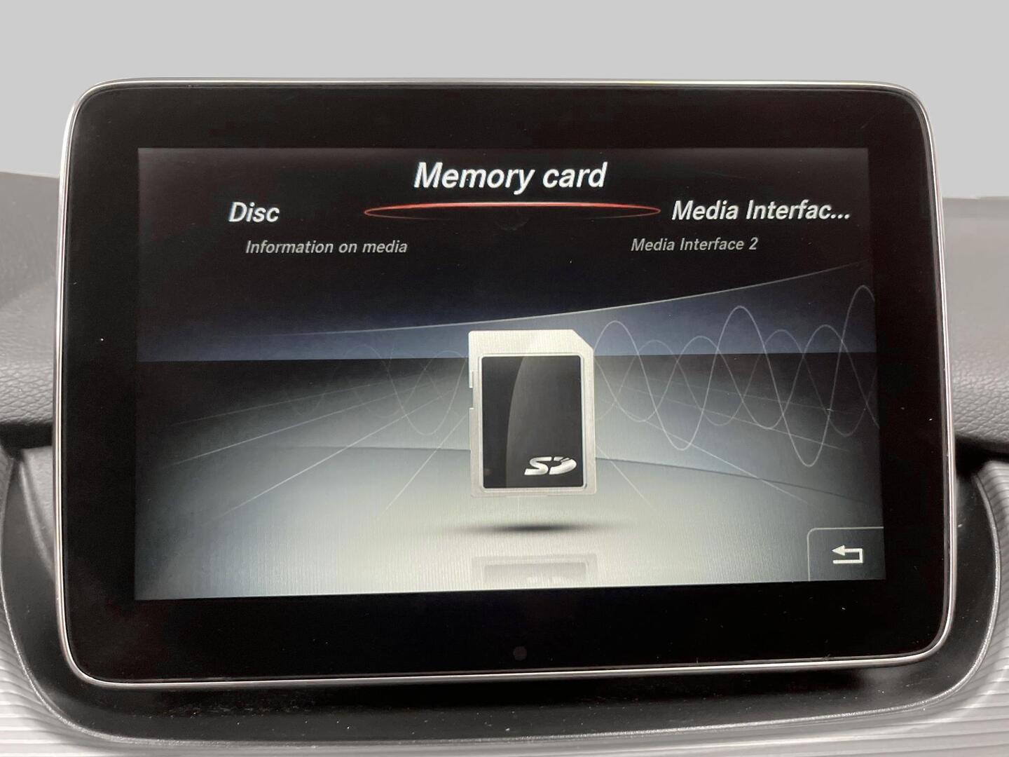 MERCEDES-BENZ B 2015