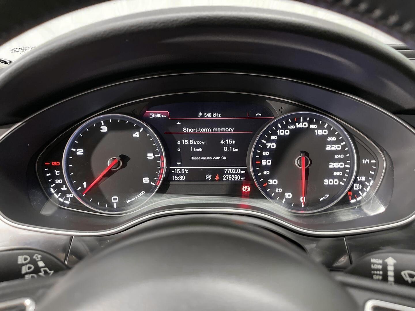 AUDI A6 2012