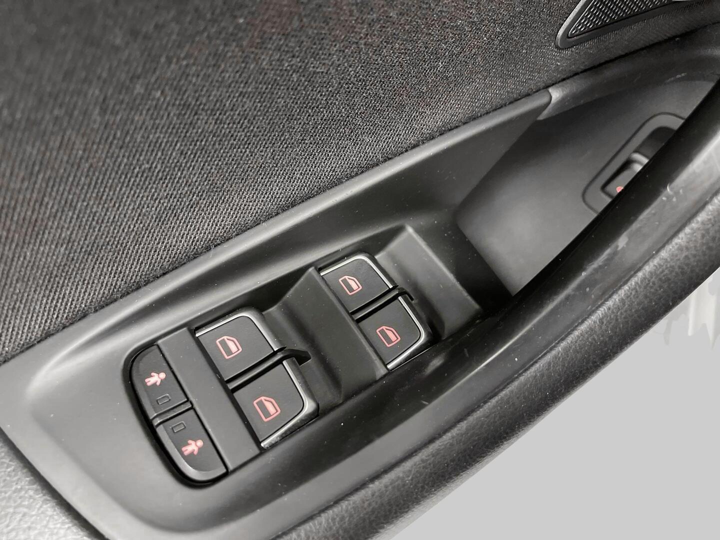 AUDI A6 2012