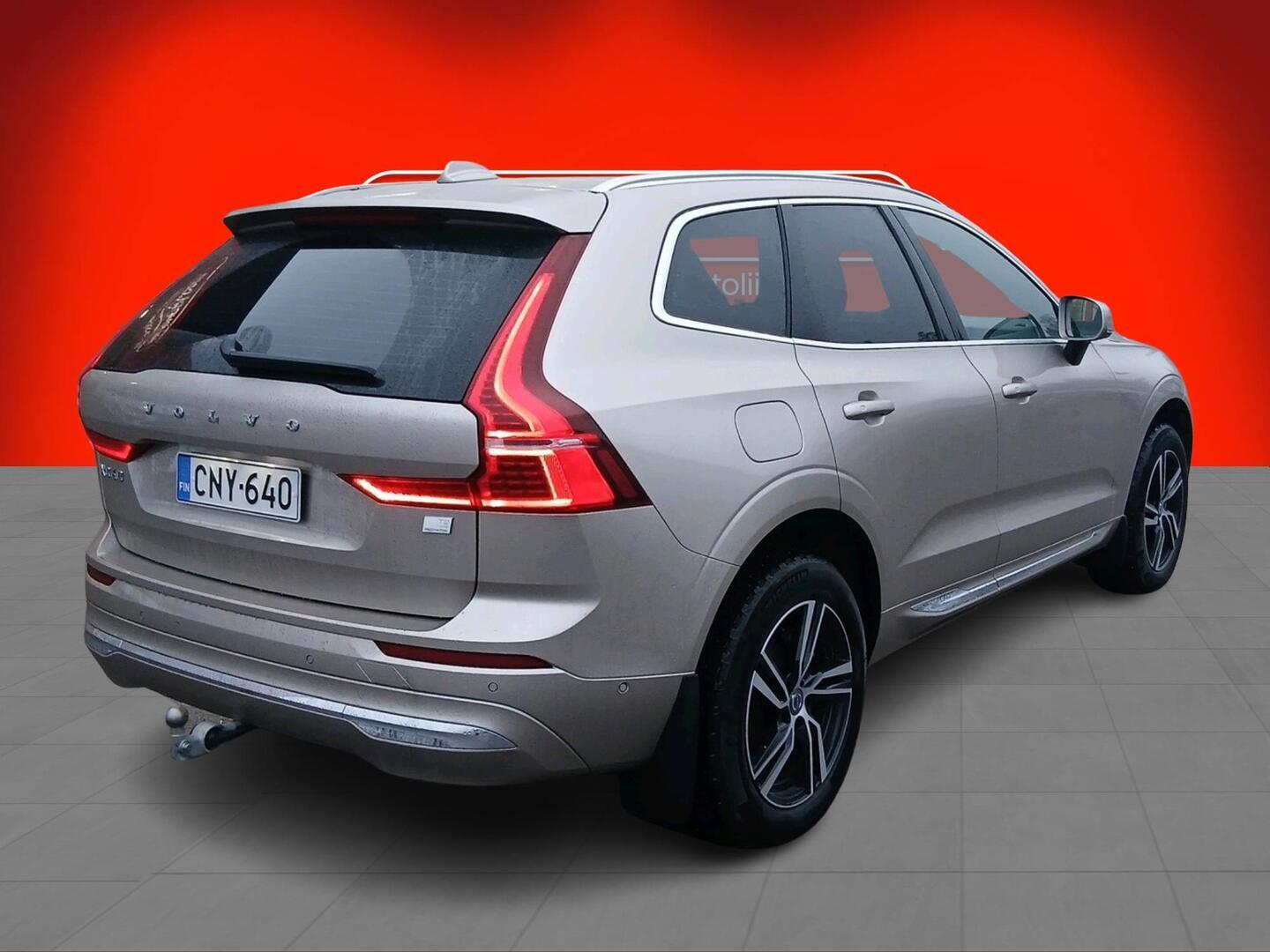 VOLVO XC60 2023