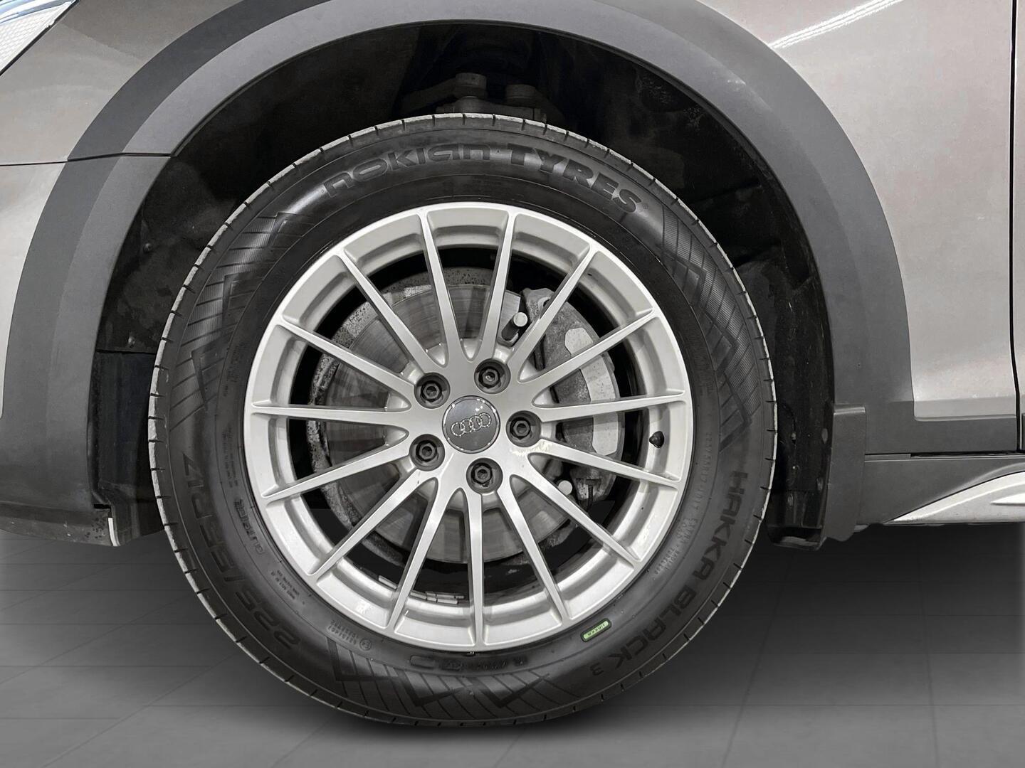 AUDI A4 allroad quattro 2020