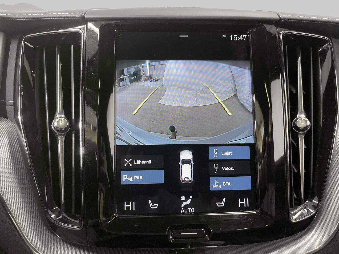VOLVO XC60 2021