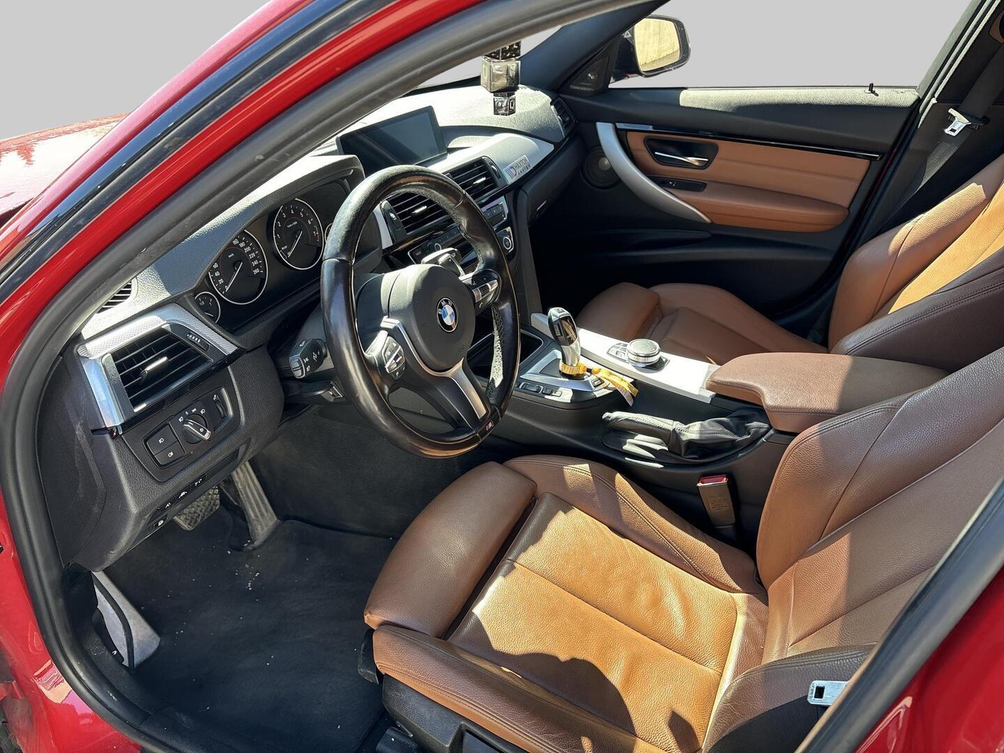 BMW 330 2017