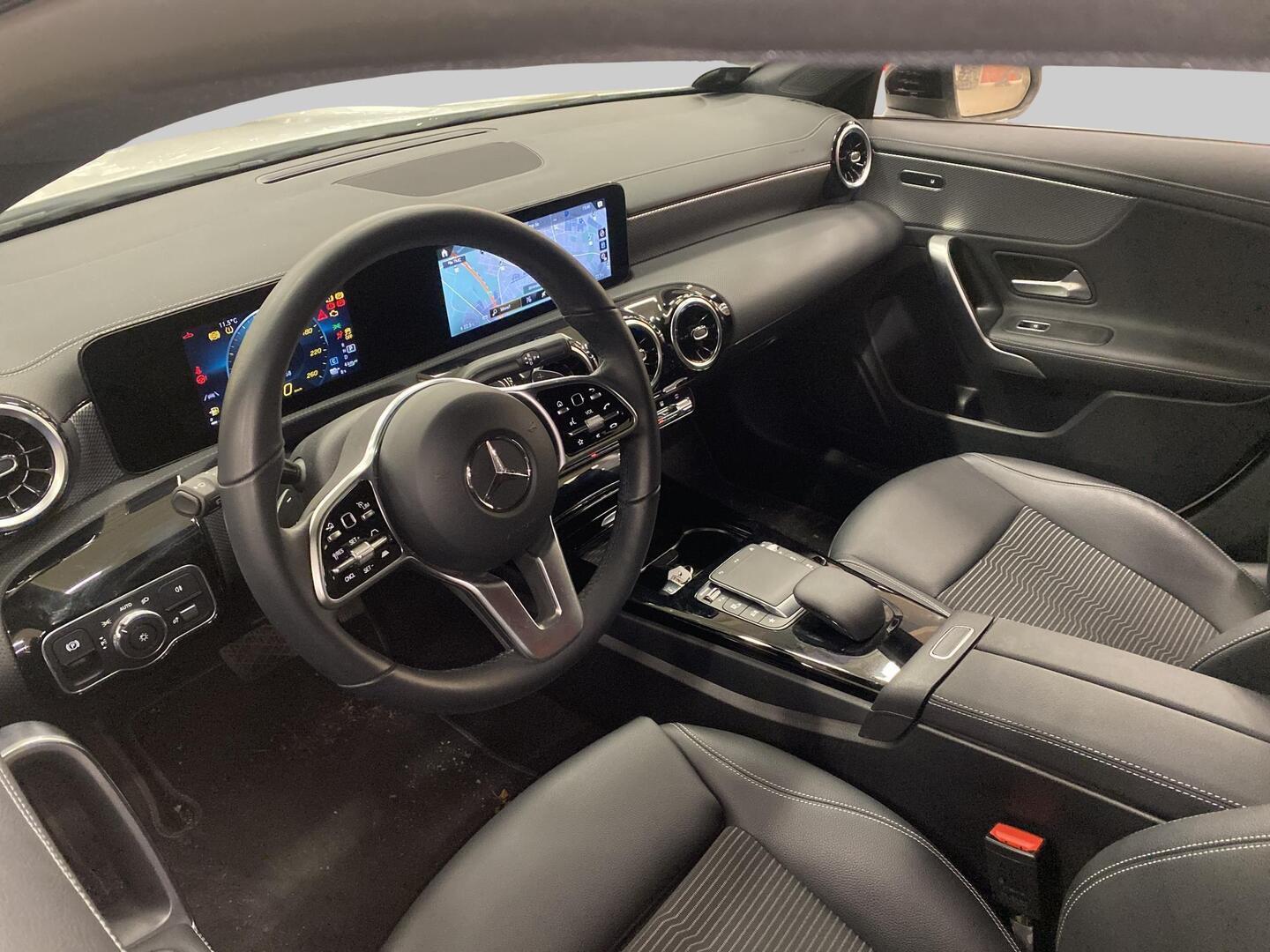 MERCEDES-BENZ CLA 2022