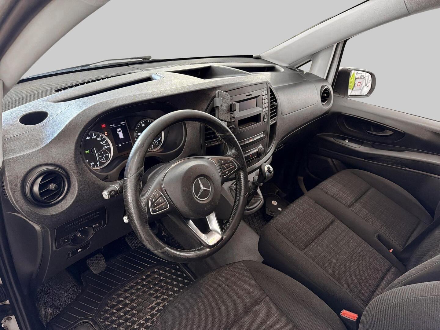 MERCEDES-BENZ Vito 2015