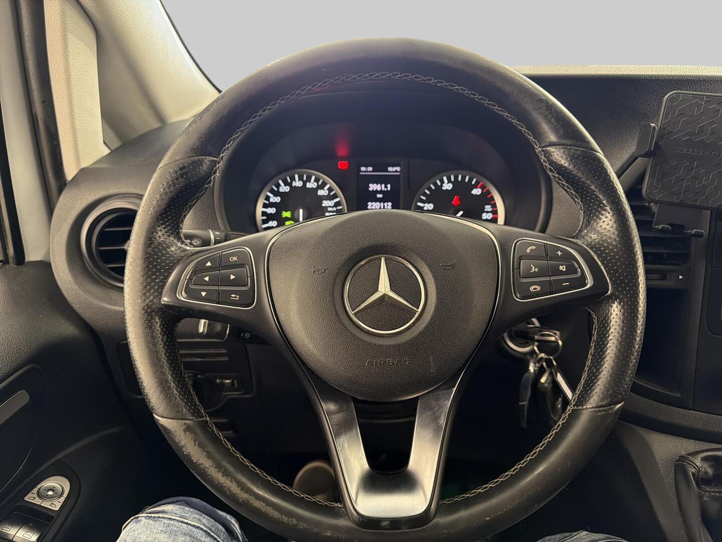 MERCEDES-BENZ Vito 2015