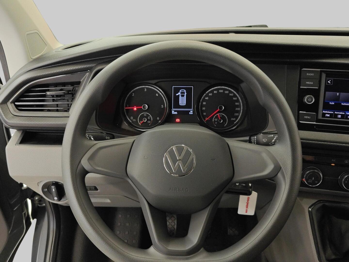 VOLKSWAGEN TRANSPORTER 2023