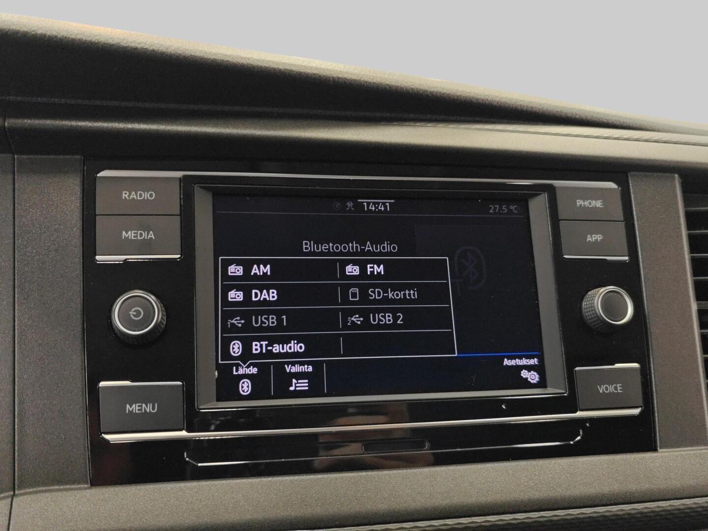 VOLKSWAGEN TRANSPORTER 2023