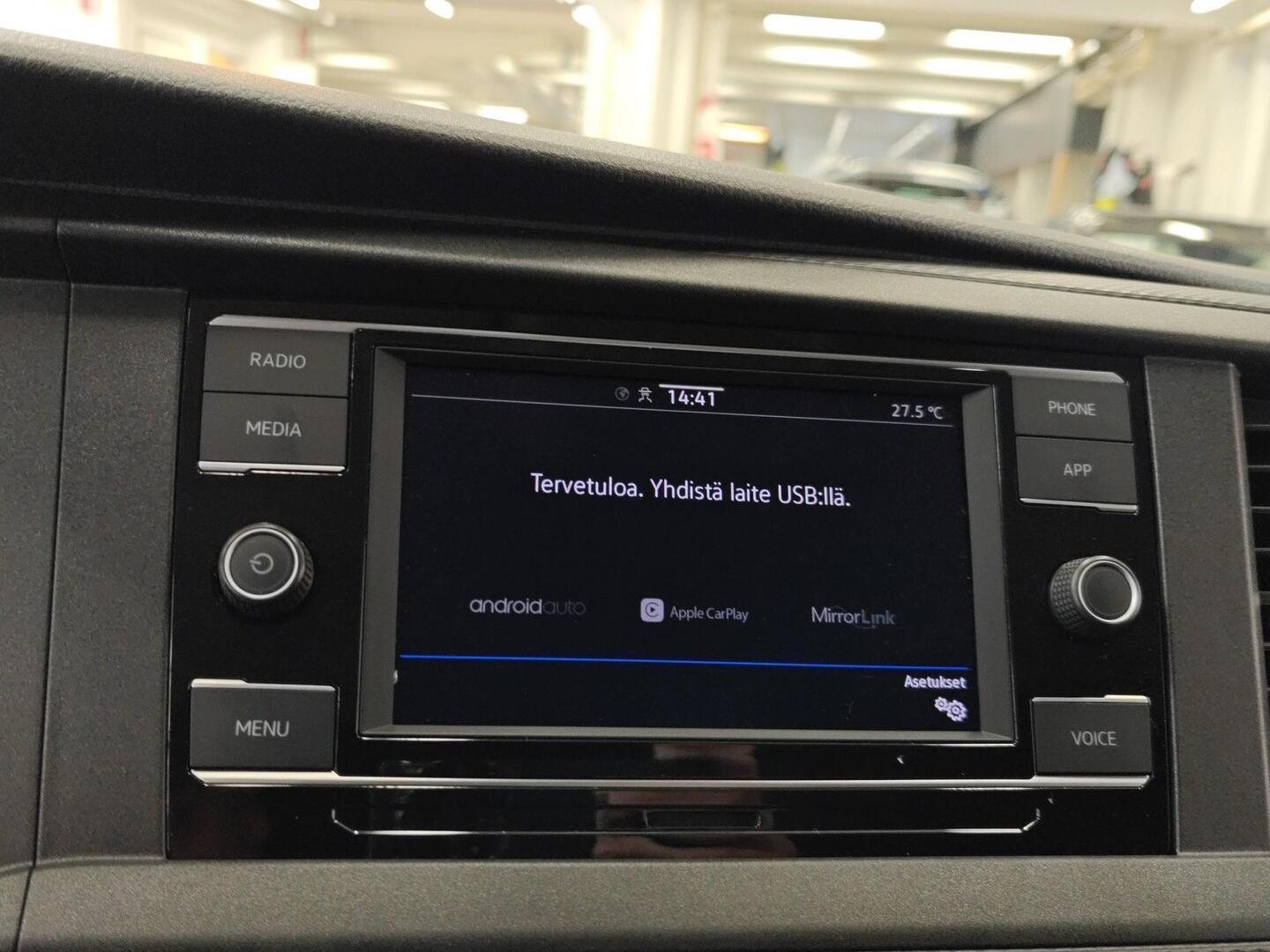 VOLKSWAGEN TRANSPORTER 2023