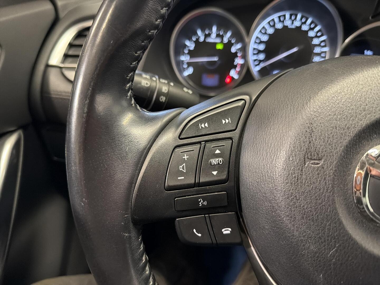 MAZDA Mazda6 2015