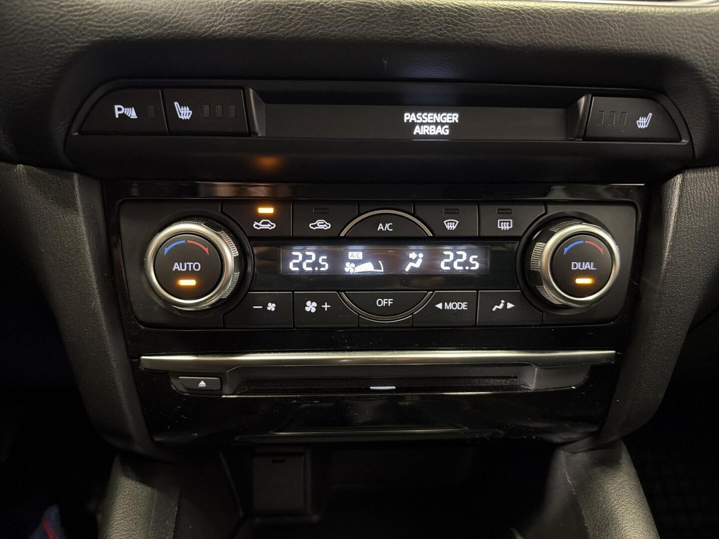 MAZDA Mazda6 2015