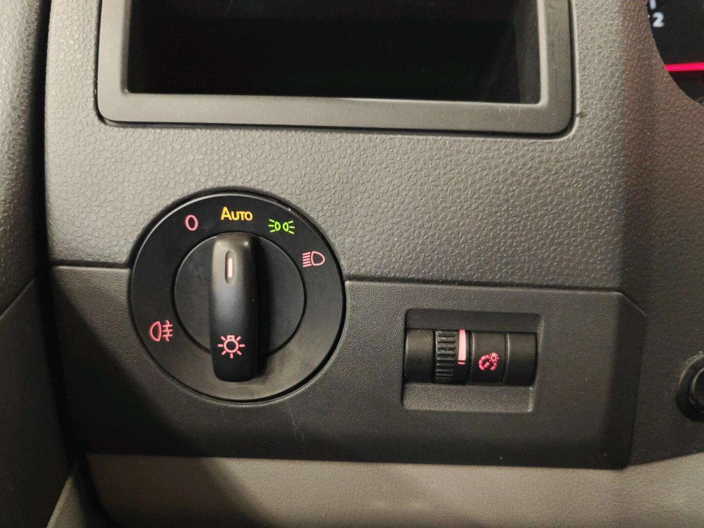 VOLKSWAGEN Transporter 2015