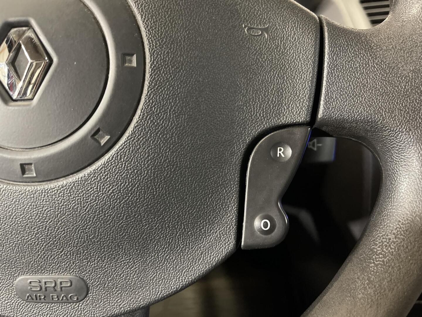 RENAULT Megane 2005